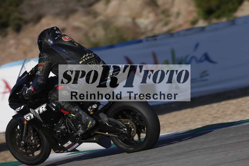 /Archiv-2024/02 29.01.-02.02.2024 Moto Center Thun Jerez/Gruppe rot-red/backside